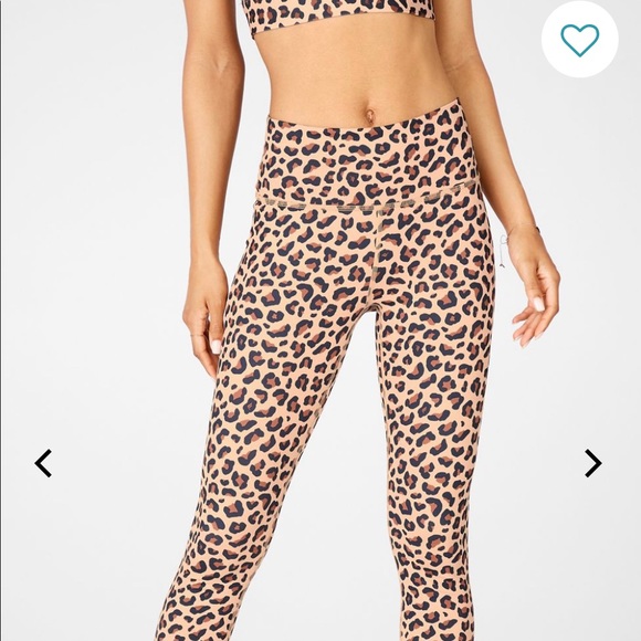 Legging and sports bra set. - Picture 2 of 4